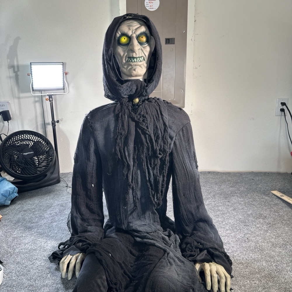 Gemmy Magic Power Face Changer Animated Halloween Animated Animatronic Working